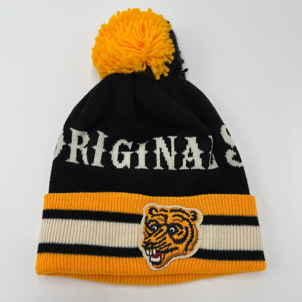 CCM NHL Pittsburgh‎ Penguins Tiger Logo Pom Beanie Hat One Size
